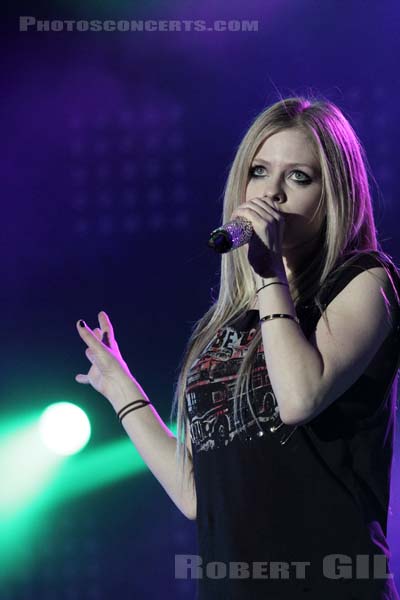 AVRIL LAVIGNE - 2011-09-16 - LA COURNEUVE - Parc Departemental - Grande Scene - 